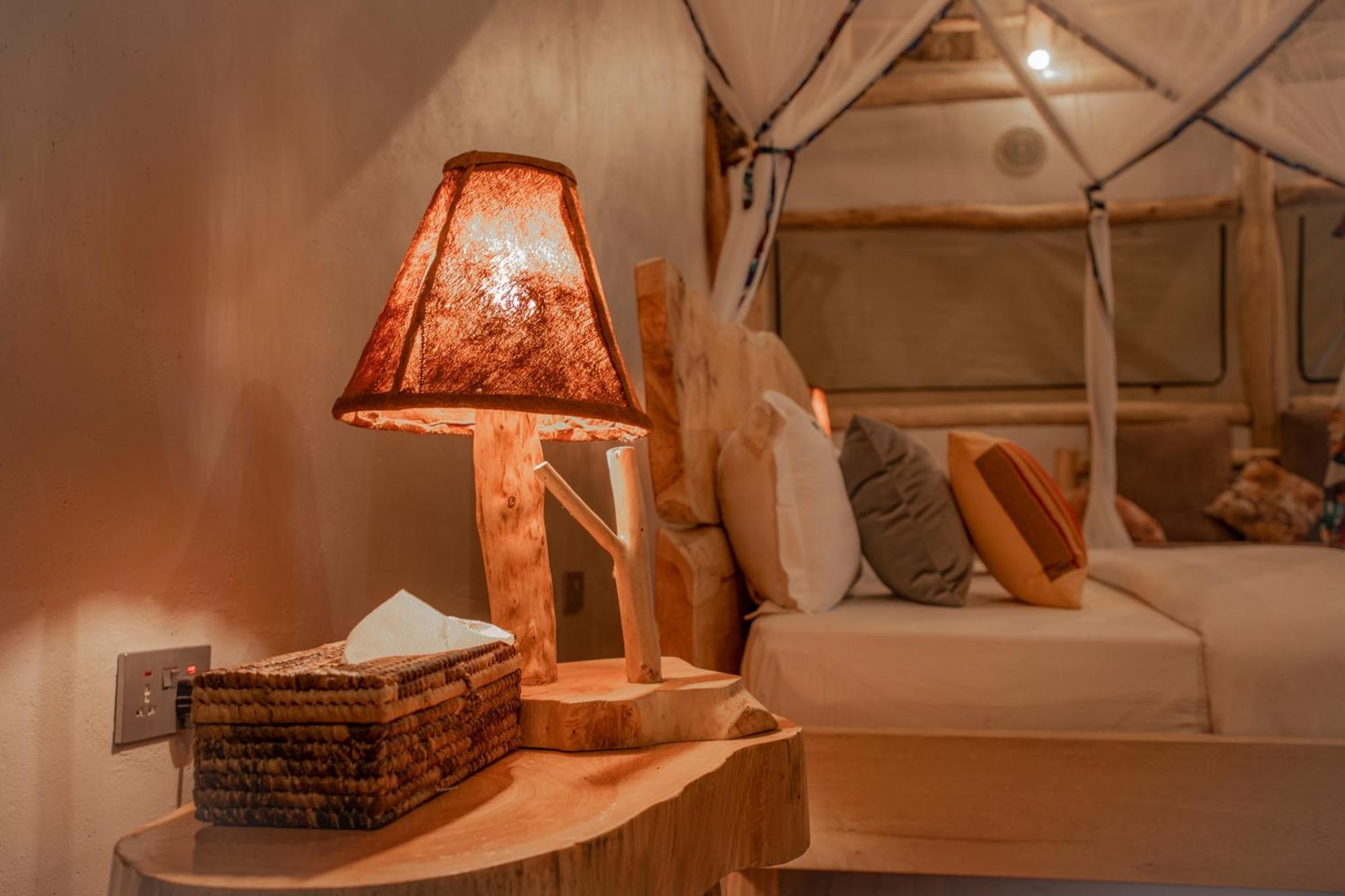 Embogo Safari Lodges Katoke Luaran gambar