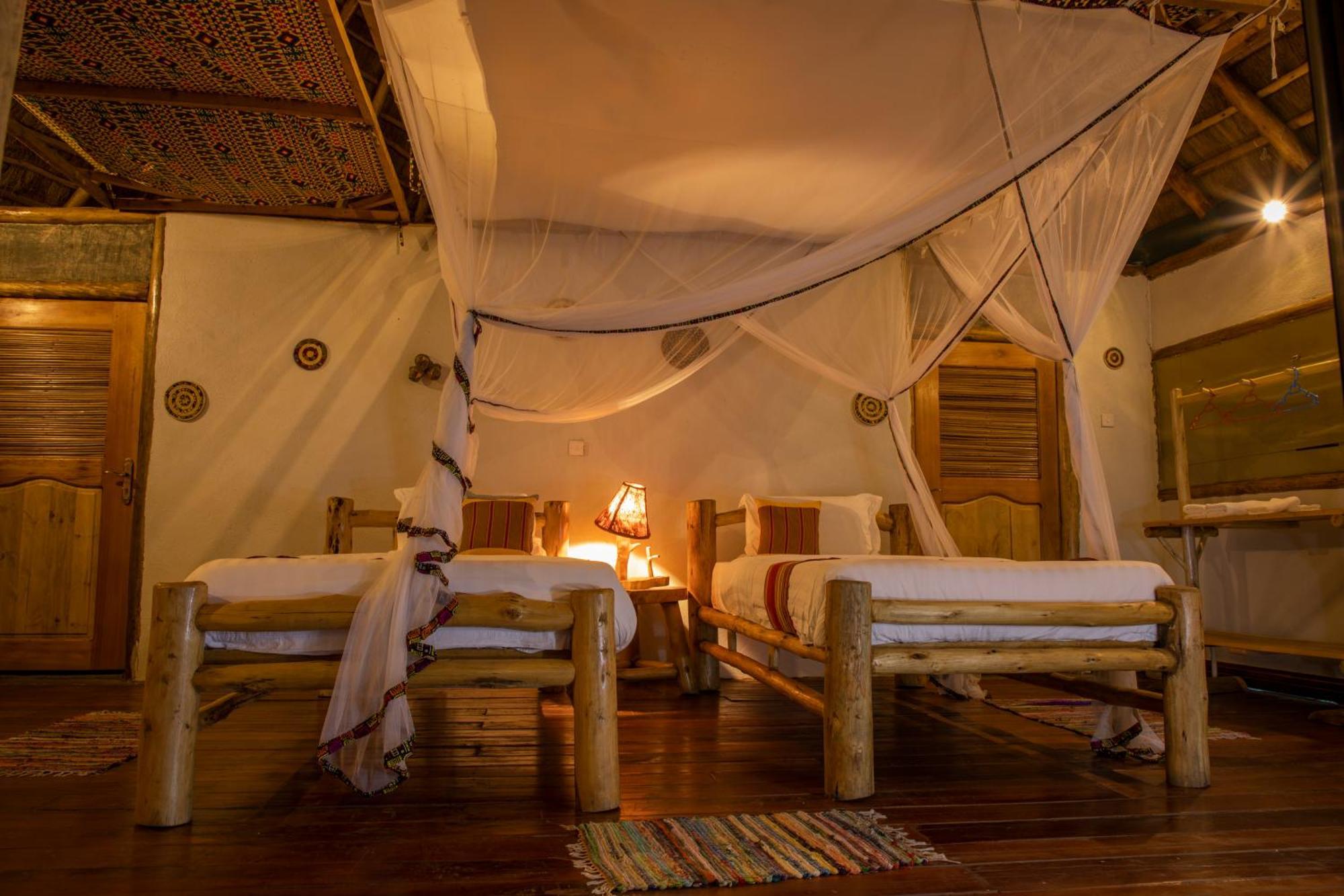 Embogo Safari Lodges Katoke Luaran gambar